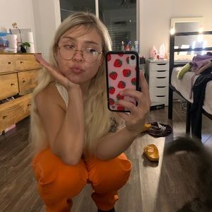 Meet your Posher, Kat